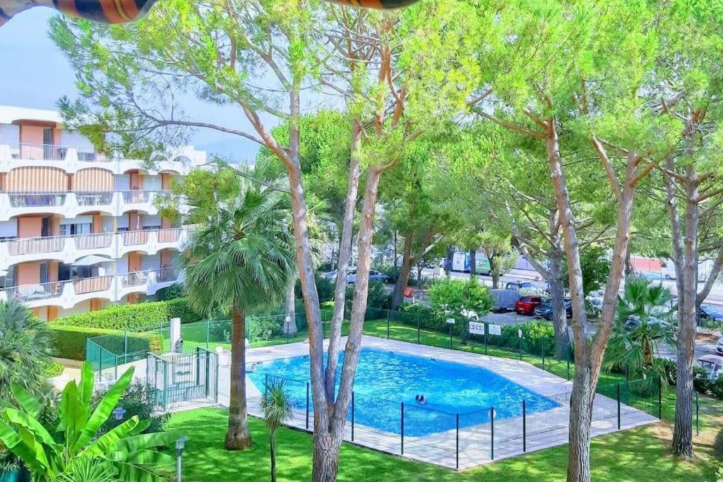 망들리유 라 나플 Farniente Riviera 아파트 외부 사진